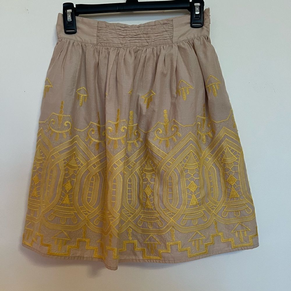 Tiny Skirt 